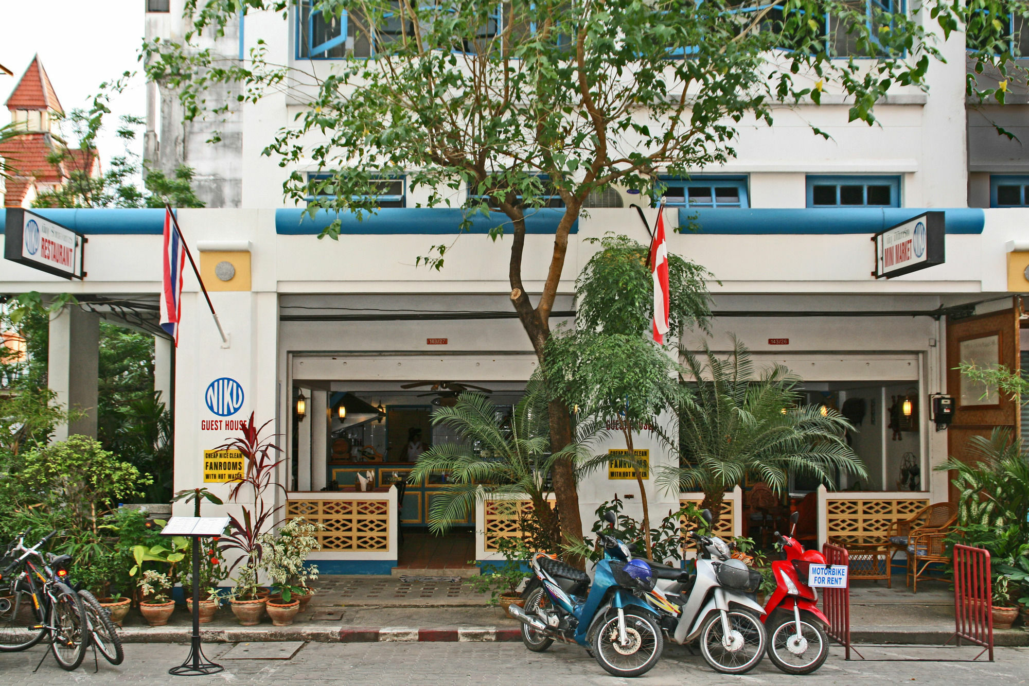 Niku Guesthouse Patong Eksteriør bilde