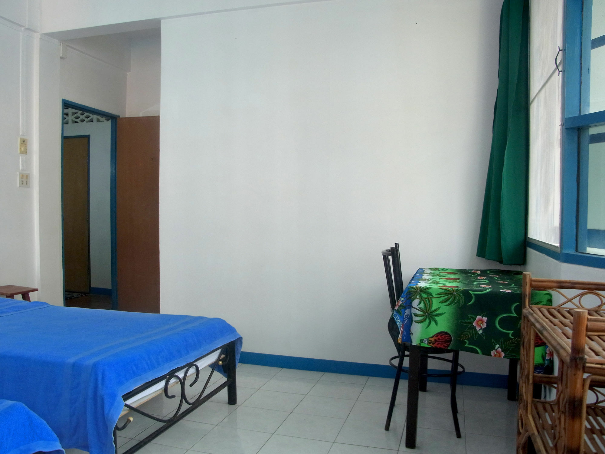 Niku Guesthouse Patong Eksteriør bilde