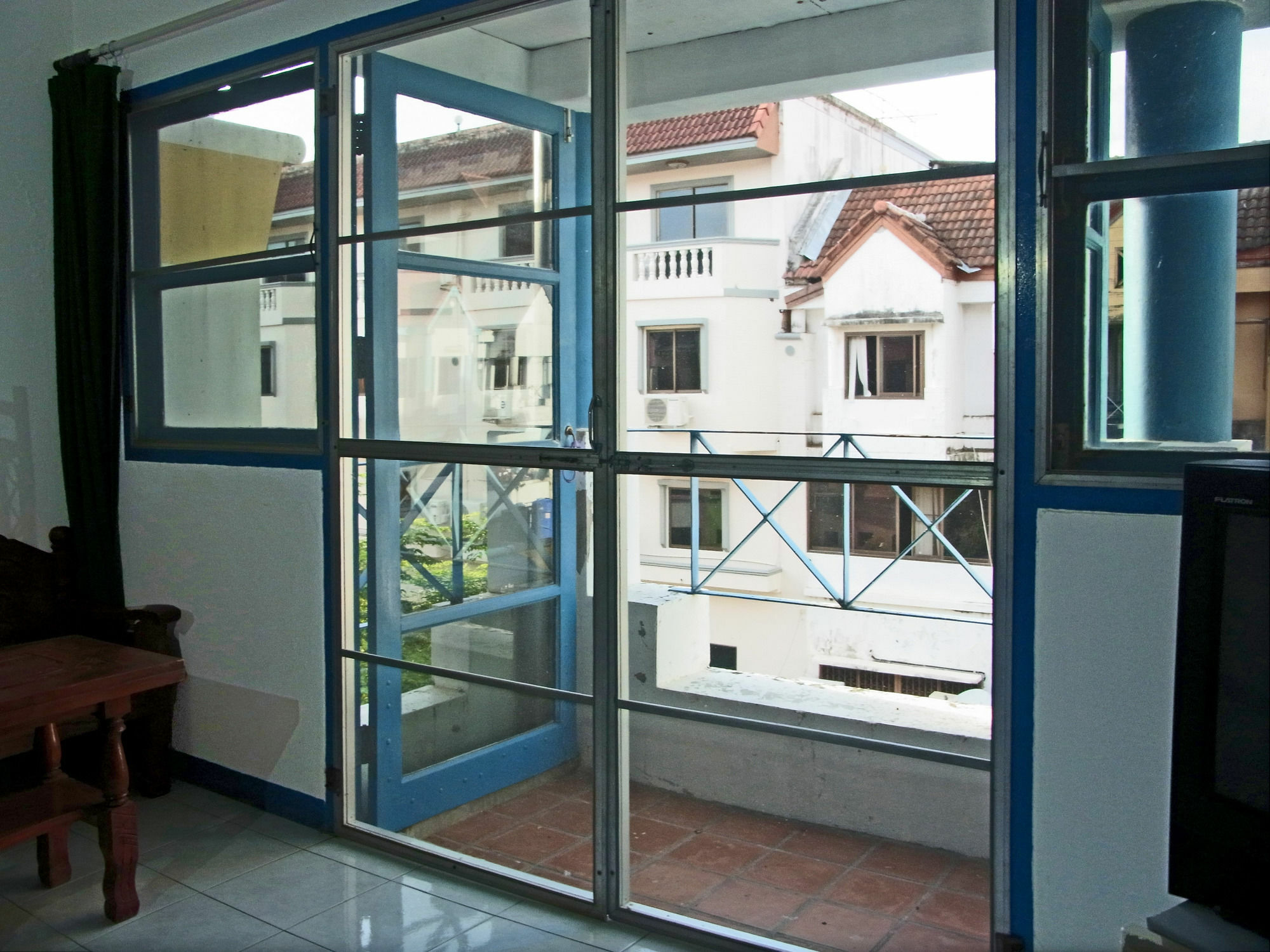 Niku Guesthouse Patong Eksteriør bilde