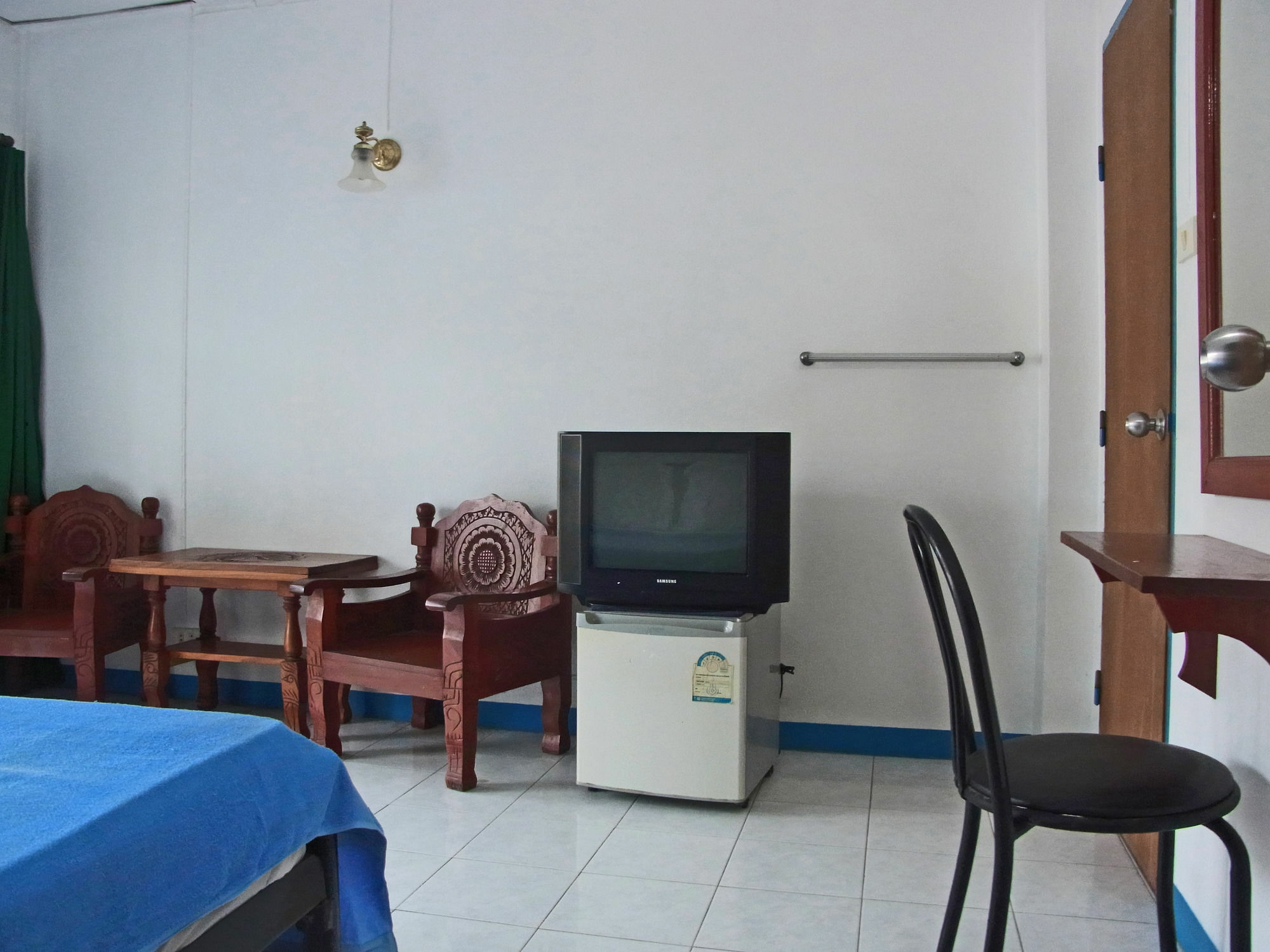 Niku Guesthouse Patong Eksteriør bilde