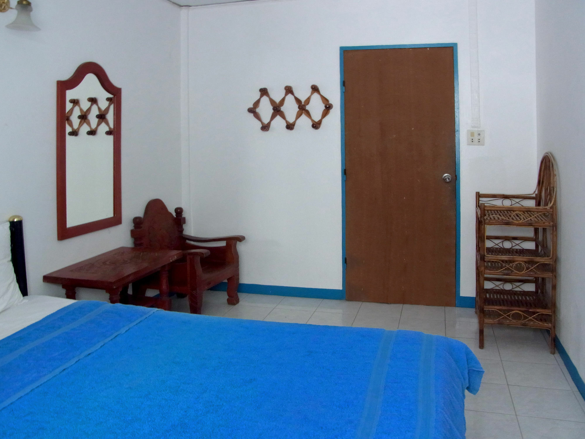 Niku Guesthouse Patong Eksteriør bilde