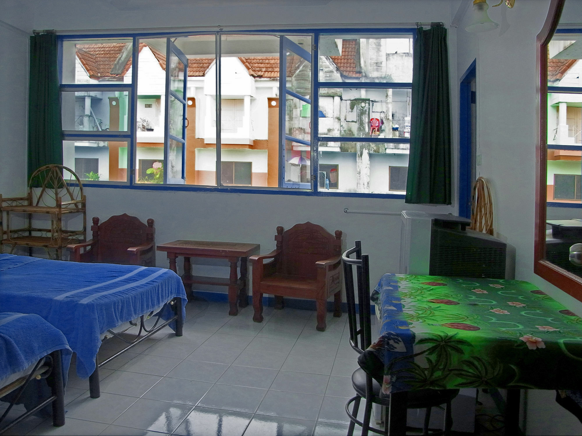 Niku Guesthouse Patong Eksteriør bilde