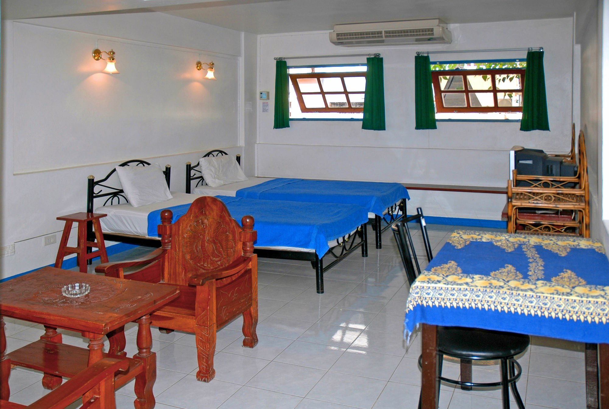 Niku Guesthouse Patong Eksteriør bilde