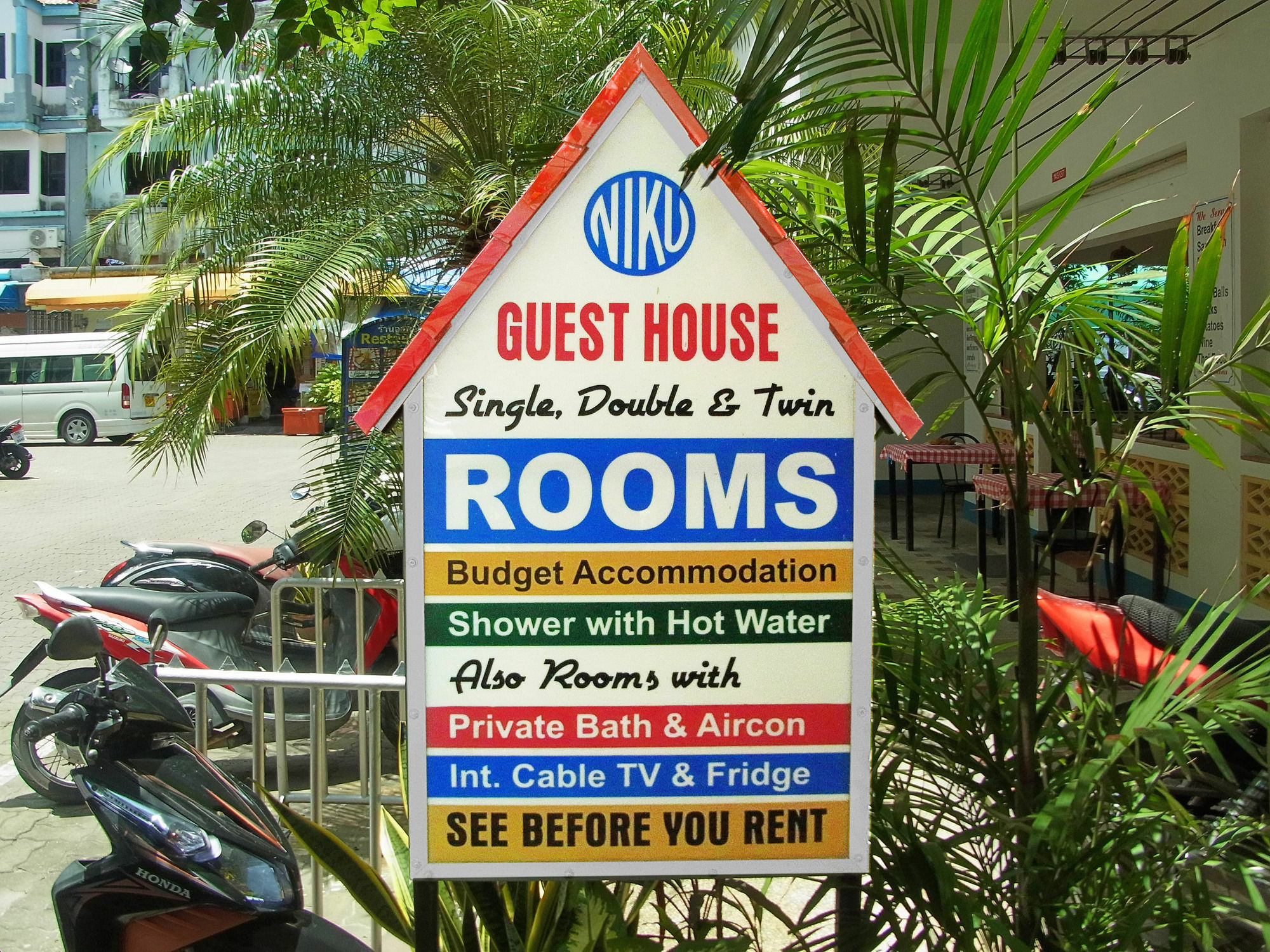 Niku Guesthouse Patong Eksteriør bilde